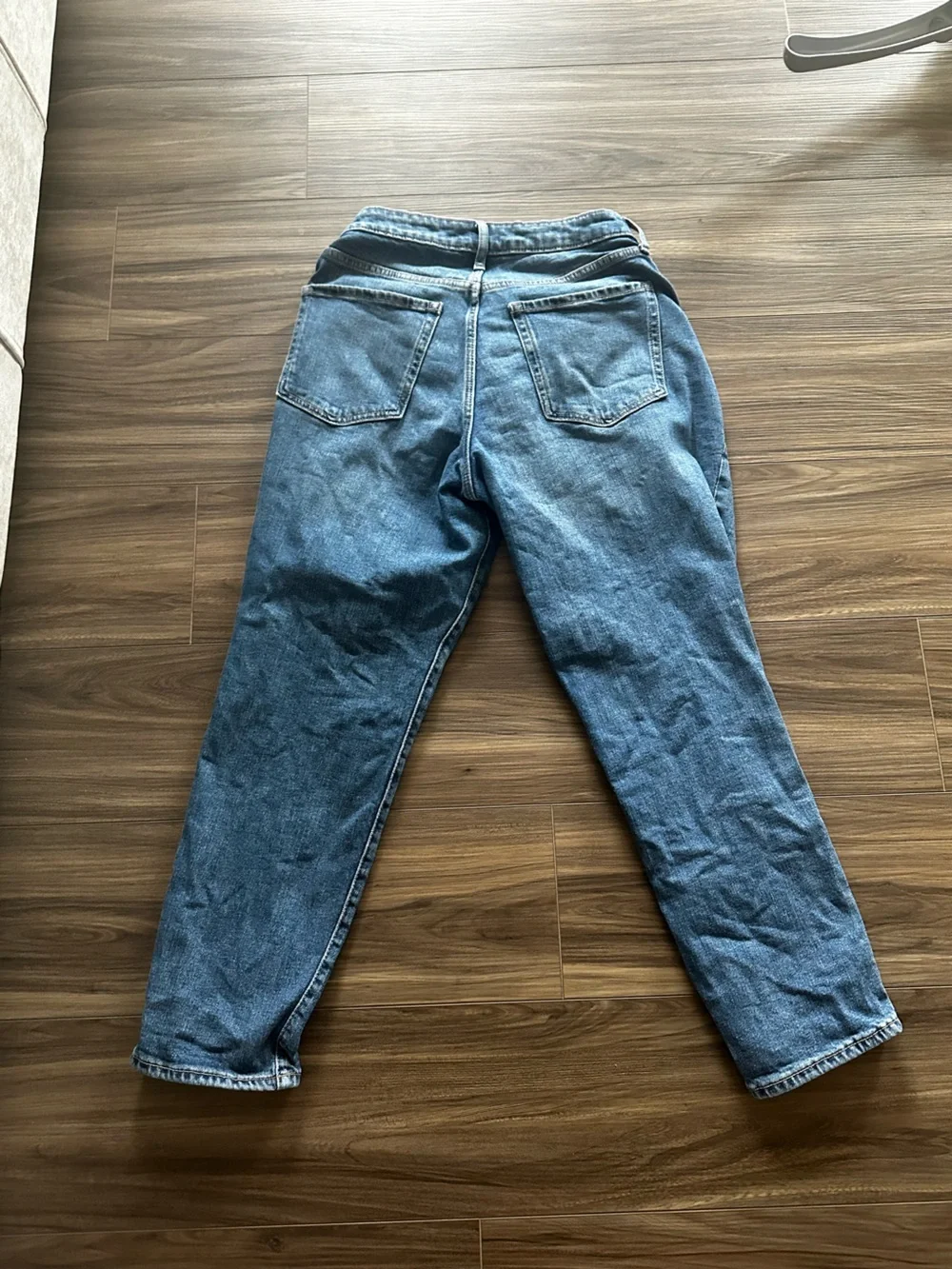 Old Navy O.G. Straight High-Rise Denim in Medium Blue size 8